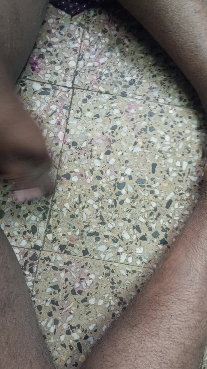 Indoor ally: Büyük memeli Telugu teyze anal seks ile banyo yapıyor