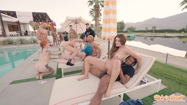Ricky's Resort: Adria-rae-Episode