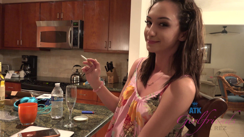 ATK Fans (Girlfriends): Virtuální dovolená na Havaji s Lily Jordan část 8