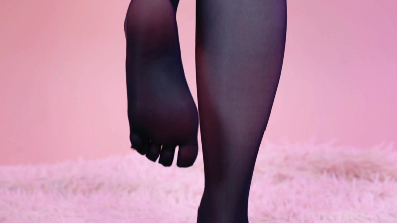 Arya Grander: Fetiche por pvc e fetiche por pés de nylon em...