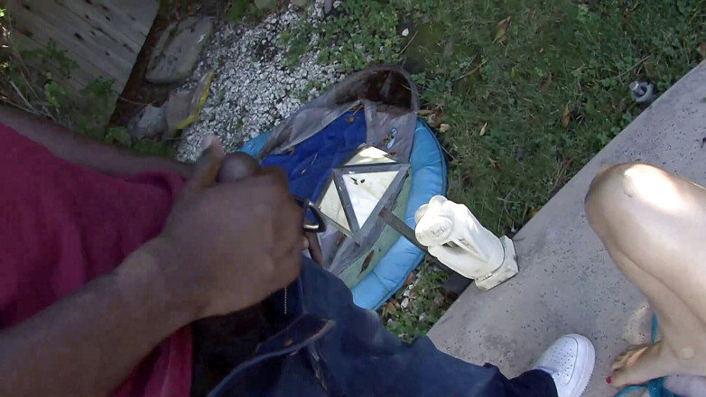 Africans Orgasm: Jovencita para tomar el sol tiene el deseo de polla...