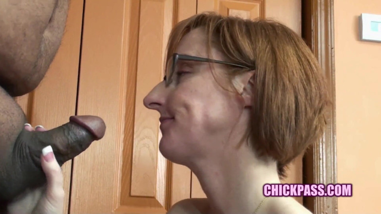 ChickPass Amateurs: Layla Redd menelan zakar keras Jupa