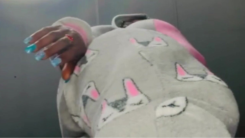 Maeling: Raincoat Tinnies'ini kap