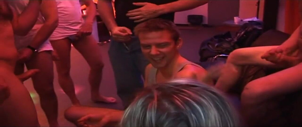 Family Fuckers: Blonde Babe Stretched Wide in Sloppy Gangbang Orgy