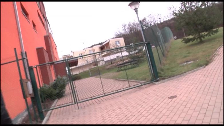 German amateur - 100% German hardcore videos: Kort hår brud suger och knullar vid auditionen