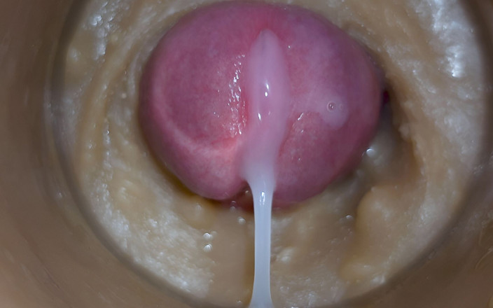 Creme sperm: Extrême, Gros Plan! Une Grosse Dose De Sperme Se Fait...