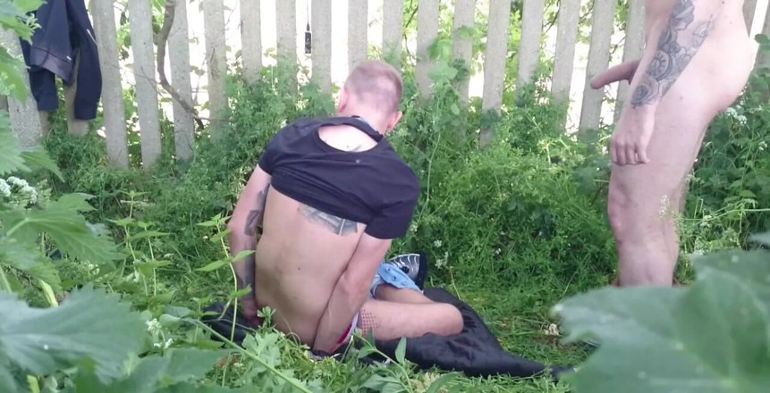 Crunch French bareback porn: Exhibator sextape met John Strap en Oscar Wood neuken raw...