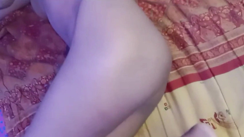 Sexy Zaara: Desi 18 Year Old College Girl and Her Boyfriend Meet at...