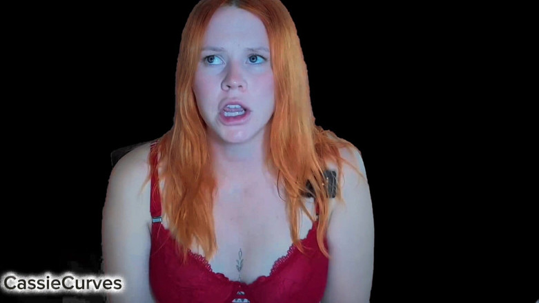 Cassie Curves: Una stupida cagna