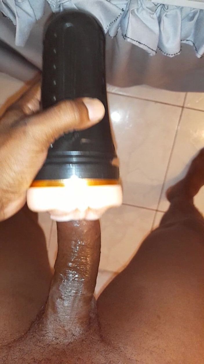 Islandvibes69: Masturbándose s11 e5