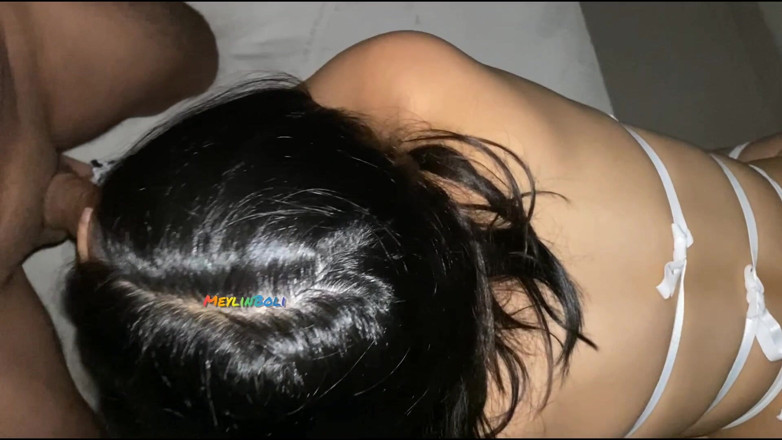 MeylinBoli: Chị dâu tôi, người siết chặt cô ấy khi cô ấy ở nhà...