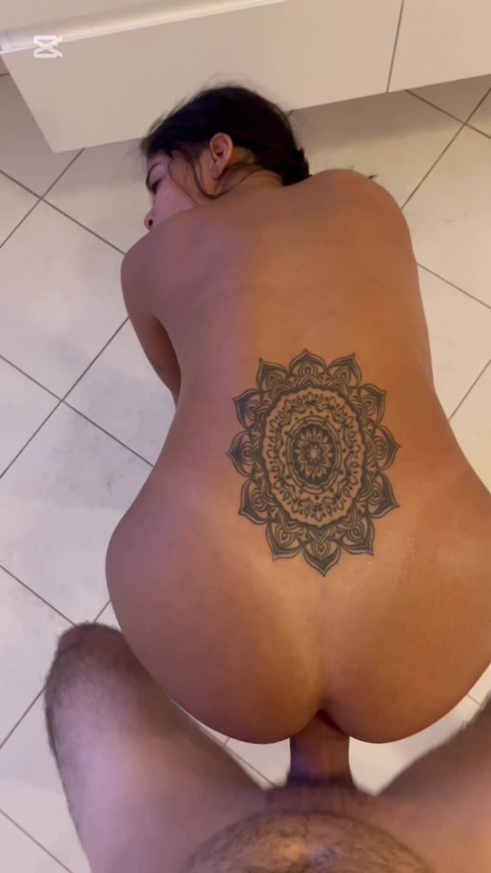 Natasharios: Gieriger Hintern