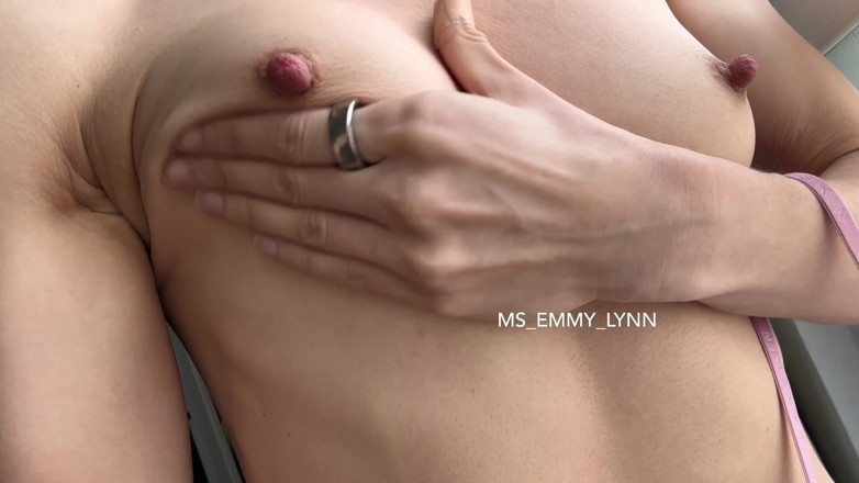 Ms_Emmy_Lynn: Odstranění mé oblíbené podprsenky pro vás: Malé Kozy Perky Nips