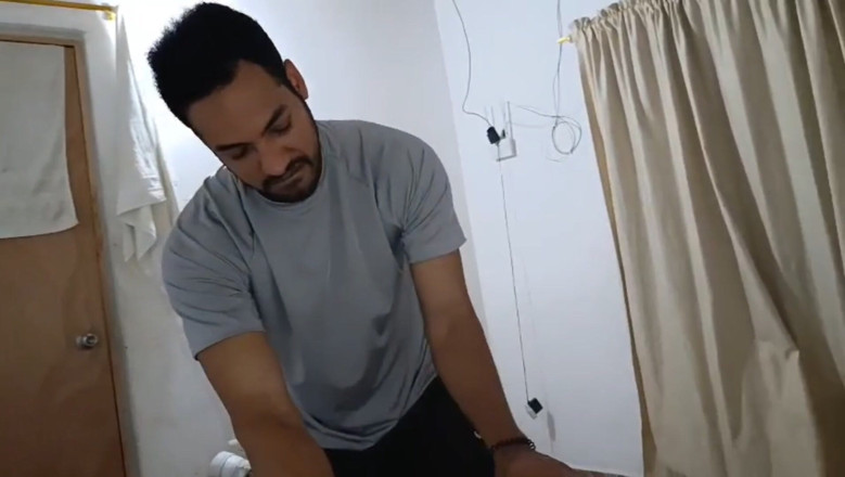 Ckmilkmam96: 给我继母的大屁股的一次很棒的按摩以一次很棒的口交结束