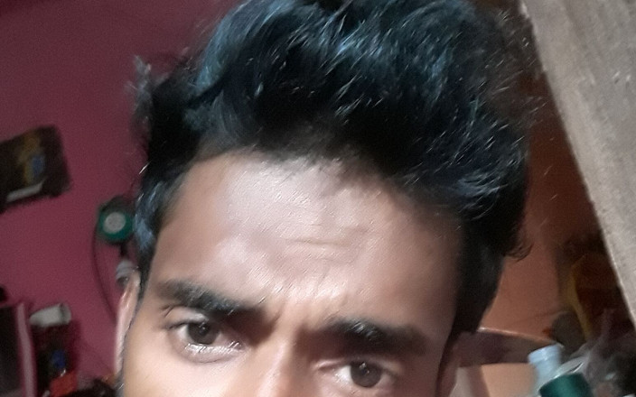 Hot Sanu: Desi pojke duschar