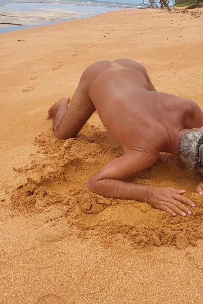 Ladysilvas: Ladysilva gay sur la plage, cul sexy
