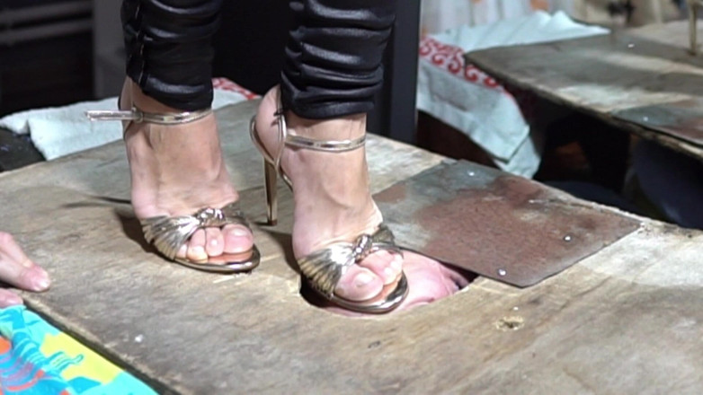 Paultramp: Step On Face 1