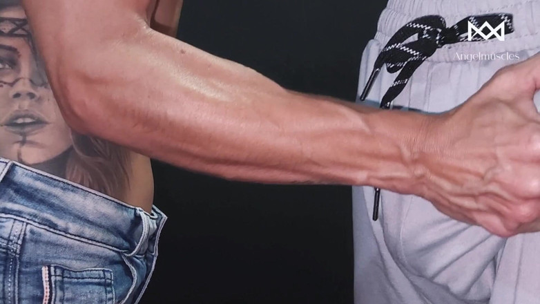 Angelmuscles: De kom på dig och tittade. Nu ta konsekvenserna.