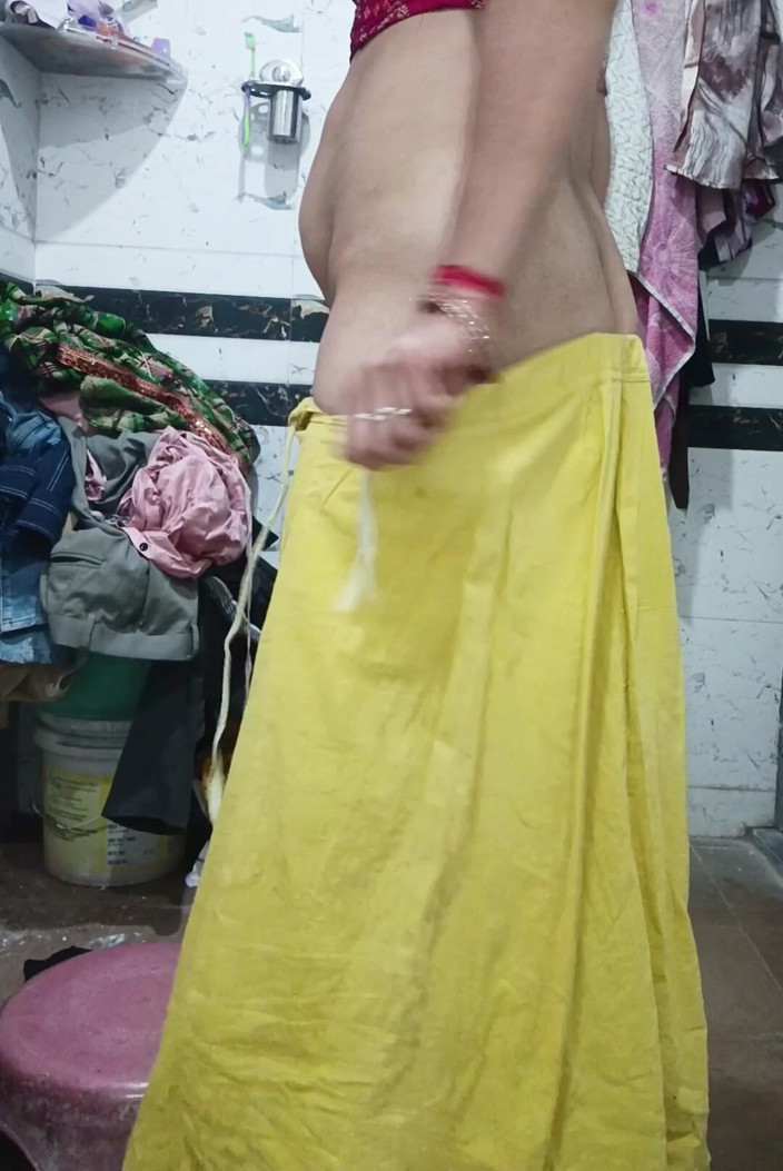 Priyahot77: Открытое шоу блузки Priya Bhabi