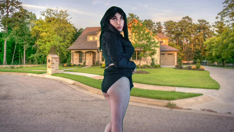Kitty_Cross: 555 femboy tatlı evin önünde açık havada güzel gotik gezgin