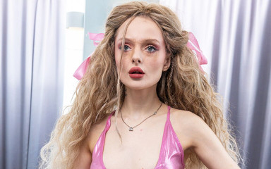 Flexi dolls: Búp bê Flexi gầy gò bị đụ đít thô bạo