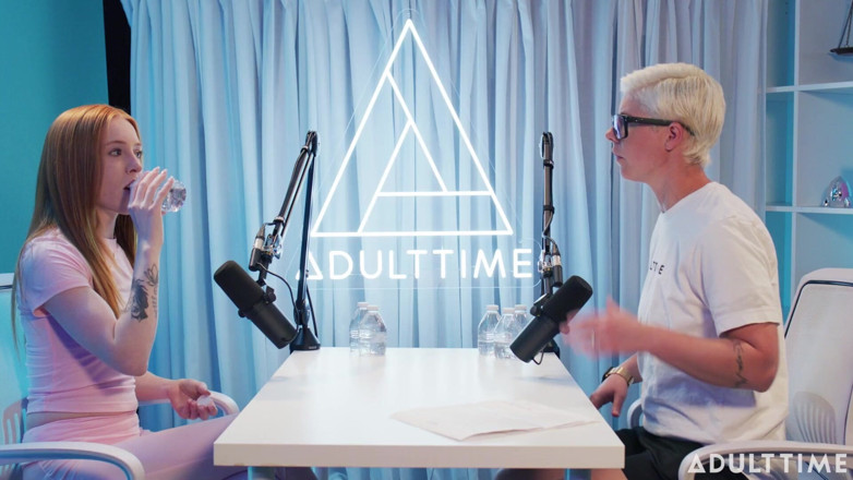 Adult Time Podcast: Madi collins enemas, sepong di tempat umum, dan pacarnya d*ck |...