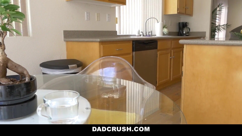 Dad Crush: Moje oblíbená nevlastní dcera