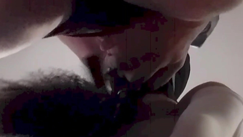 LauraOnHeels: Mulut MILF Fucked Dengan Cumshot