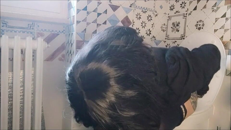 savannahamatoriale: Žhavý hluk z wc