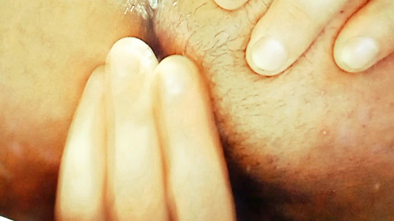 Willy Alexandru Petre: Smooth Masturbation in My Hot Hole