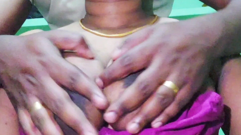 Desi Mohini: 인도 여친과 마누라와 섹스하는 남편 12부