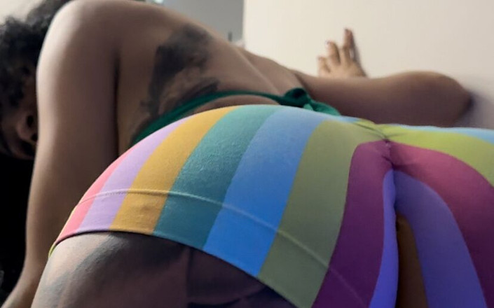 Samantha Squirt: Створення