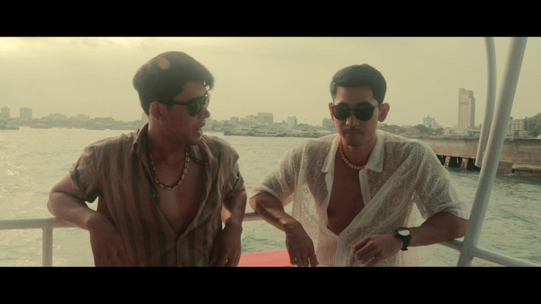 Apichat Booncharoen: Toi seulement (ron et rom)