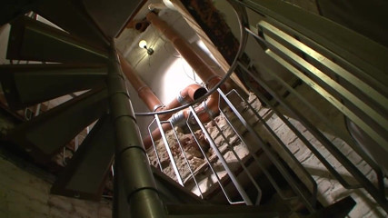 Absolute BDSM films - The original: Upokorzona związana kobieta w piwnicy