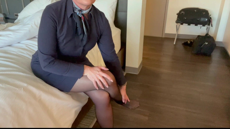 Flight Attendant Fiona: Fa Fiona przygotowuje się dziś do latania i zabawy na...