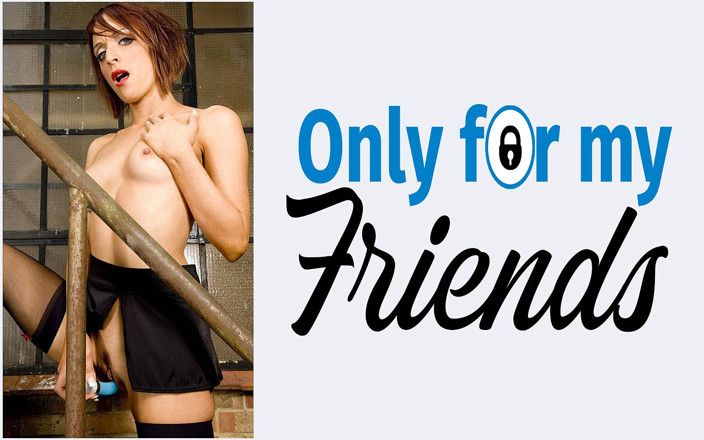 Only for my Friends: Ma copine Paige Fox, MILF tatouée dévergondée, s'amuse et se...