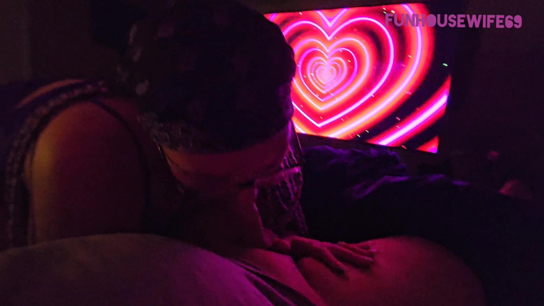 Funhousewife69: Fa un e lo sega fino a quando non mi...