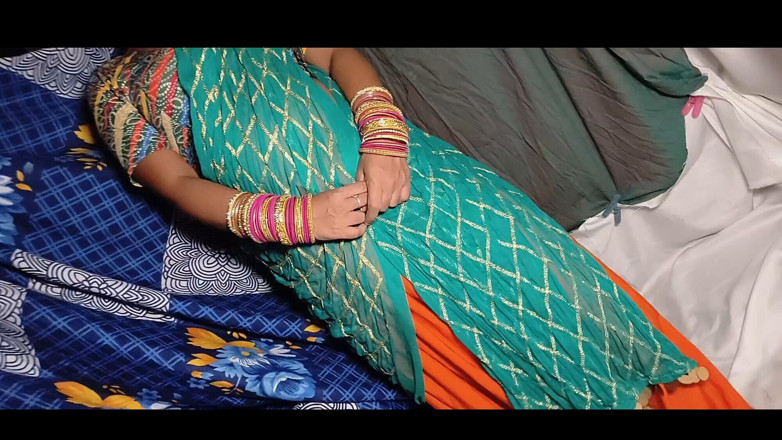 Desi step mom: Mami Bhanje Hård och analsex real desi het sex video...