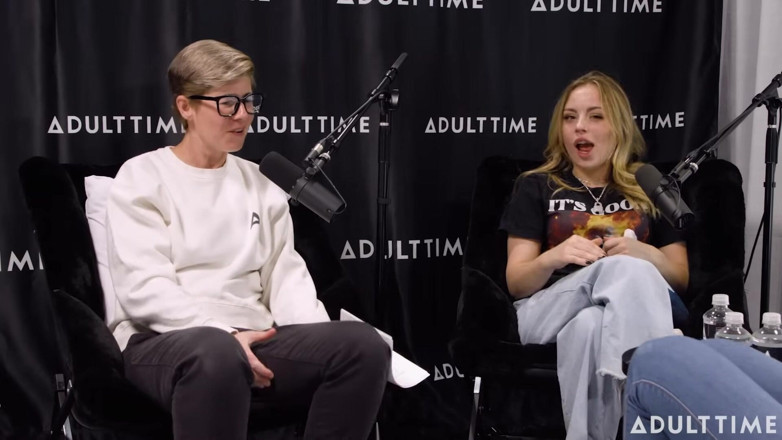 Adult Time Podcast: Gizelle Blanco &amp; Anna Claire Clouds Pheromones, Scharen &amp; de Bush | de...