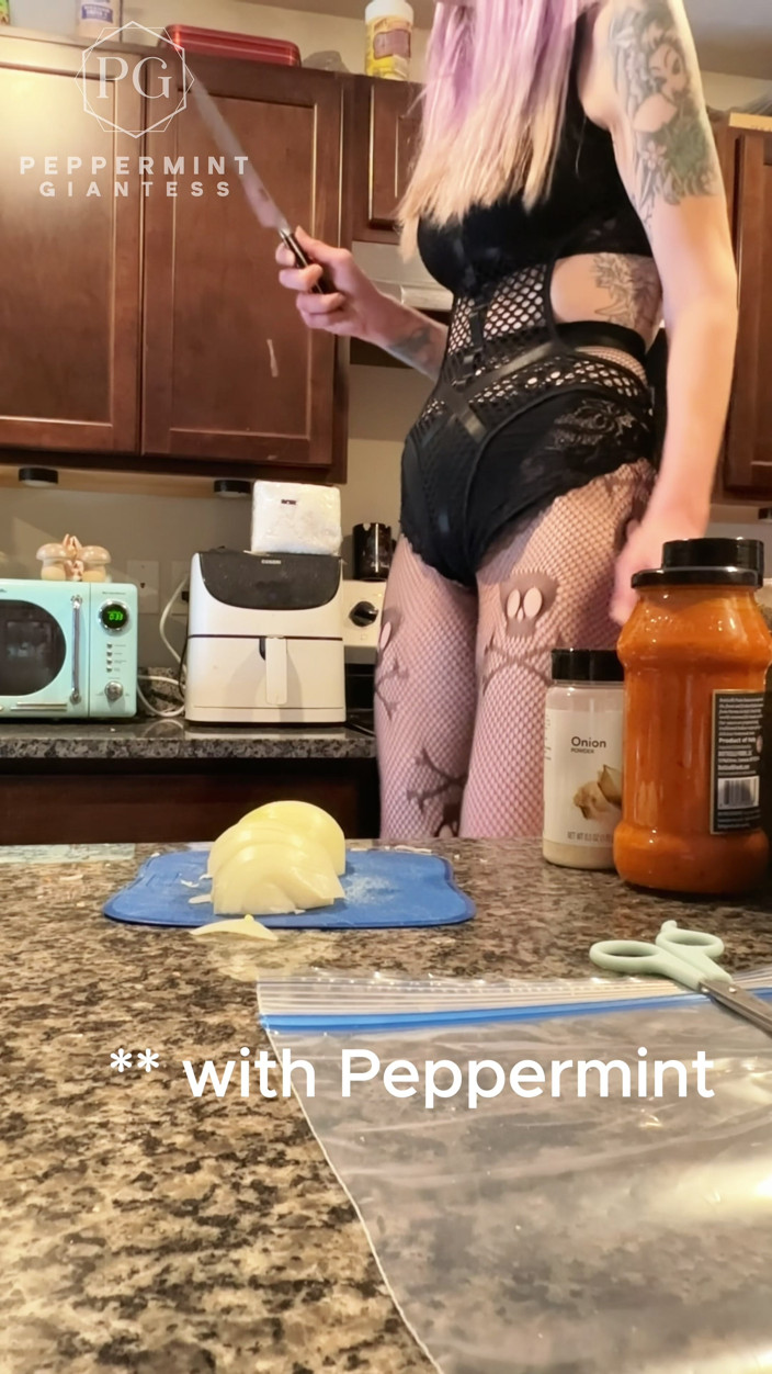 Peppermint Giantess: 7'3 pepermuntreuzin maakt gevulde schelpen met een zeer ondeugende kleine...