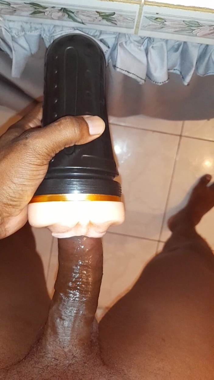 Islandvibes69: Masturbándose s11 e5
