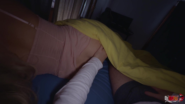 OlxRedFox: Sexe matinal avec une belle-mère MILF sexy et une bite...