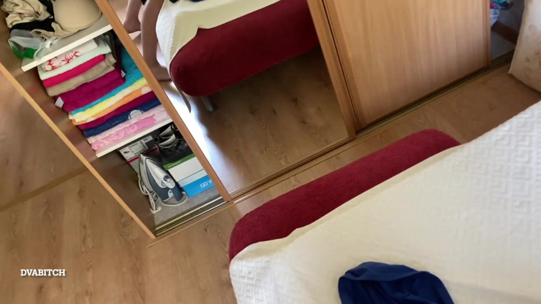 Dvabitch: Levrette rapide en POV avec une étudiante