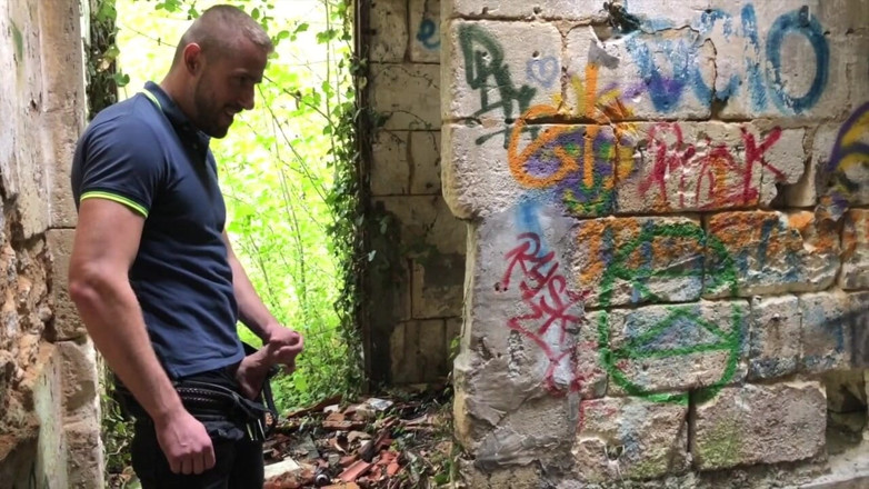 Gaybareback: Нік Спірс відтраханий без презерватива ураганом