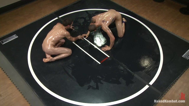 Naked Kombat: Dj vs daniel star pertandingan minyak