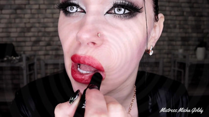 Goddess Misha Goldy: Dej své sperma a duši mým démonickým červeným rtům