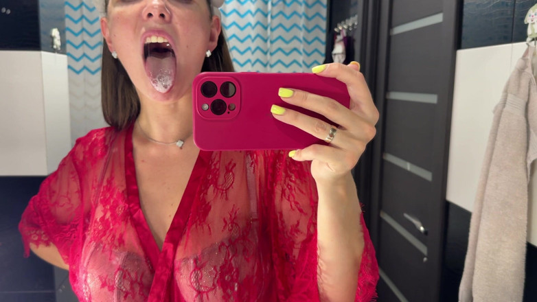 Hottie goddess: Ritualul scuipatului cu flegmă