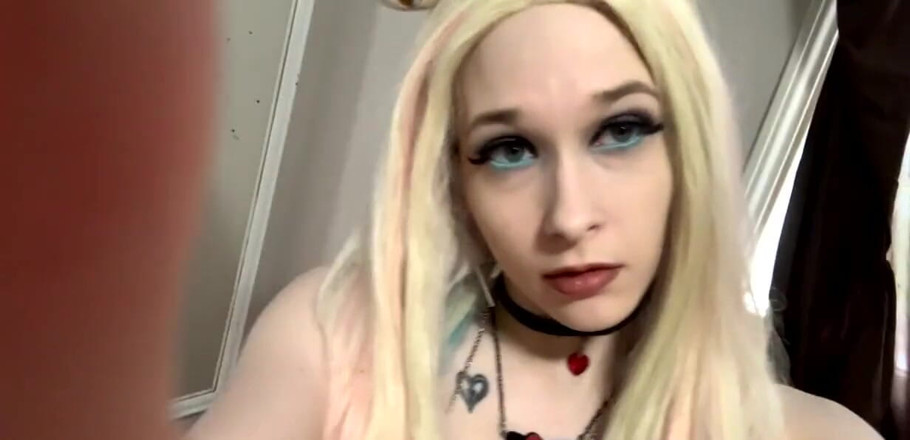 EmoDream1998: More Videos Coming Soon Got a Way Nicer Apartment Now.