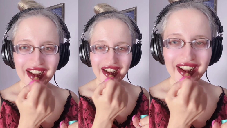 FinDom Goaldigger: Asmr blueberry eating - asmr, kacamata, raksasa
