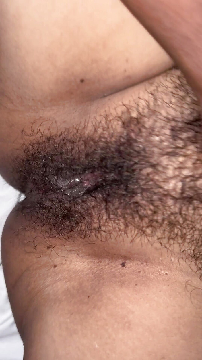 Munna647: Fui a la casa de mi madrastra y tuve sexo...